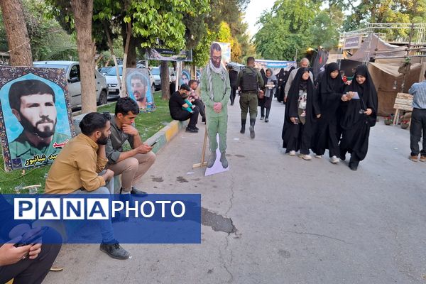 برگزاری یادواره شهدا در گلزار شهدای شیراز