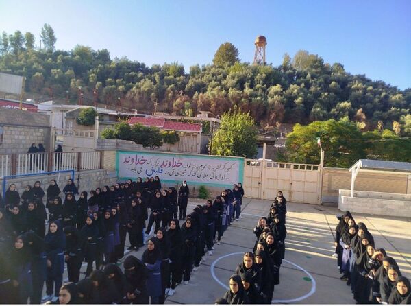 زنگ مهر در معمولان طنین‌انداز شد