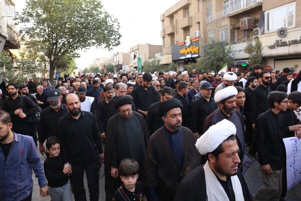 اعلام انزجار مردم قم از یاوه گویی‌های استکبار جهانی با راهپیمایی «عهد خون»
