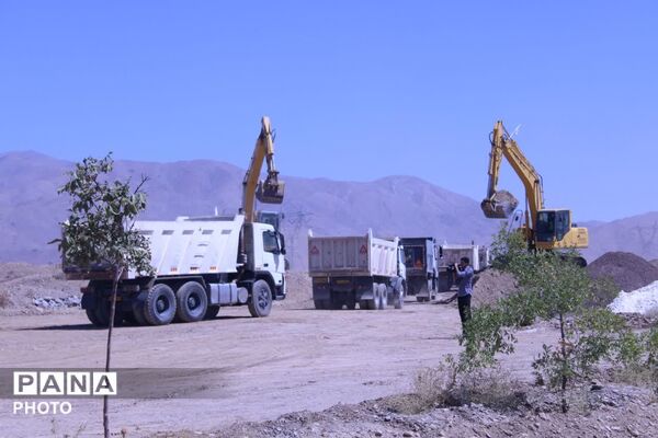 آیین کلنگ‌زنی آزادراه «حرم تا حرم» در زبرخان