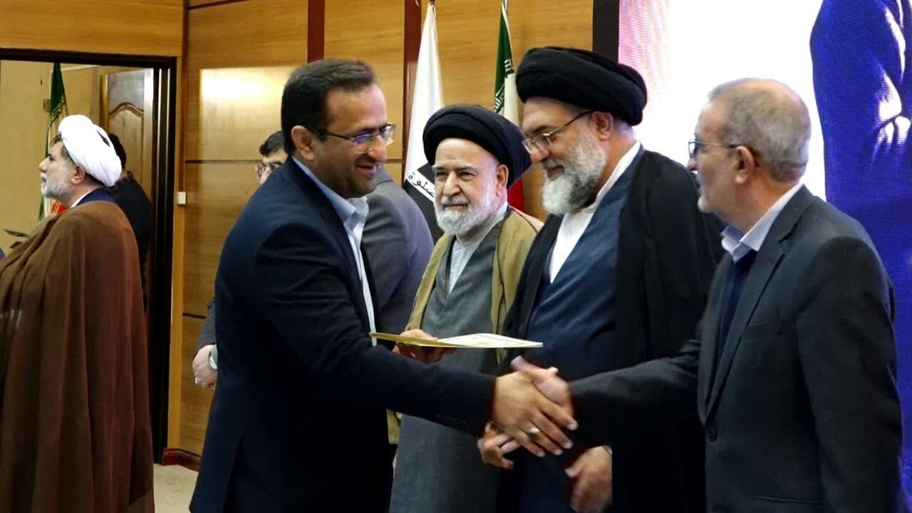 آموزش و‌پرورش کهگیلویه و بویراحمد دستگاه برتر استانی در زمینه ترویج و توسعه فرهنگ نماز
