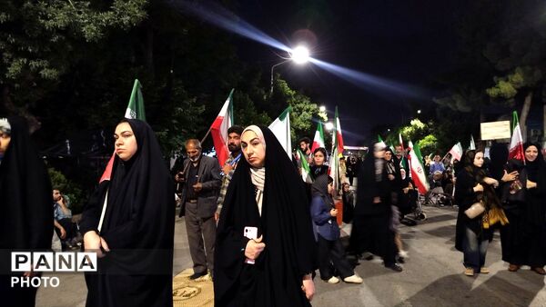  قاب پانا میزبان نودمین شب از اجتماعات خیابانی در حسینیه امام خمینی(ره)