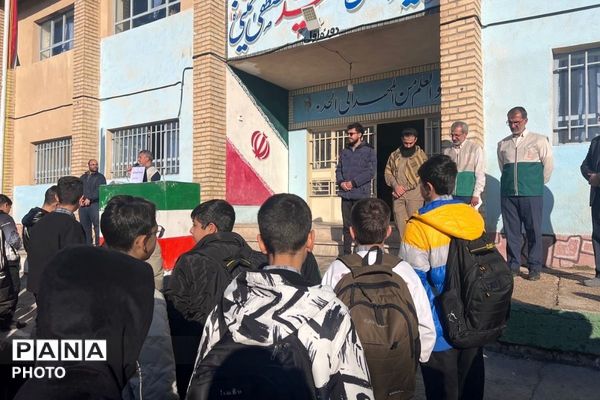 عطر رضوی در دبیرستان شهید مصطفی خمینی پیچید