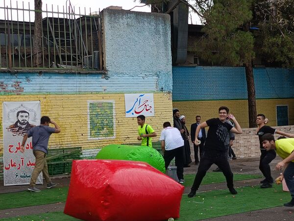 دورهمی آرمانی در  پایگاه‌های تابستانی