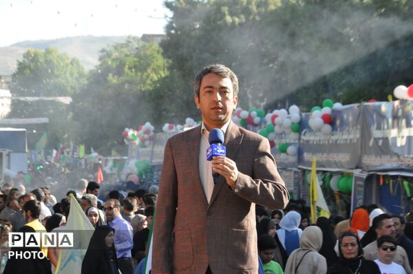 برگزاری باشکوه «مهمانی کیلومتری غدیر» در کرمانشاه با مشارکت گسترده مردم و دانش‌آموزان