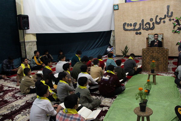 مراسم معنوی اعتکاف دانش‌آموزان پسر یزدی در فهرج