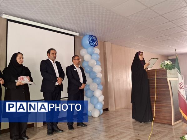 همایش تقدیر از مراقبین سلامت مدارس ملارد 