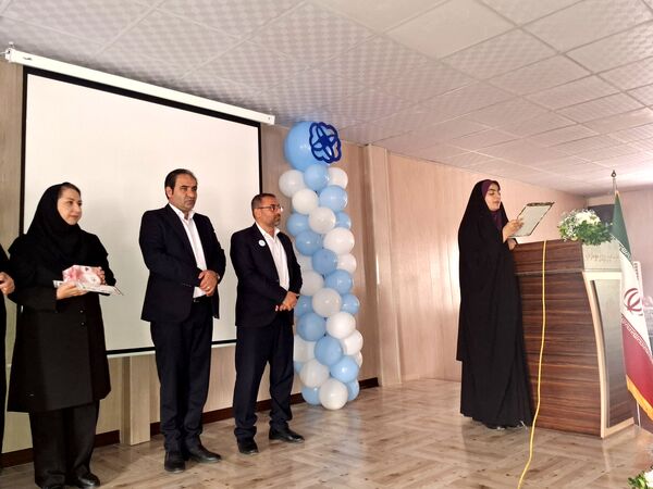 همایش تقدیر از مراقبین سلامت مدارس ملارد 