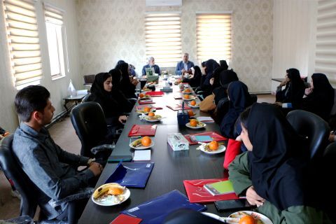 نشست دانش‌آموزان فعال رسانه‌ای در راستای خلق ایده‌هایی برای پیشگیری از آسیب‌های اجتماعی