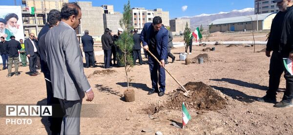با کاشت هر نهال، ایجاد امیدی تازه در کشور