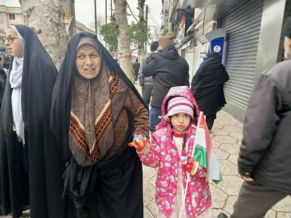 حماسه حضور نسل‌های انقلاب در لنگرود