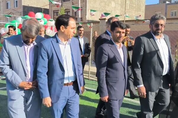 افتتاح پنج زمین چمن مصنوعی و آئین خشت گذاری دو سالن ورزشی در مدارس اندیشه 