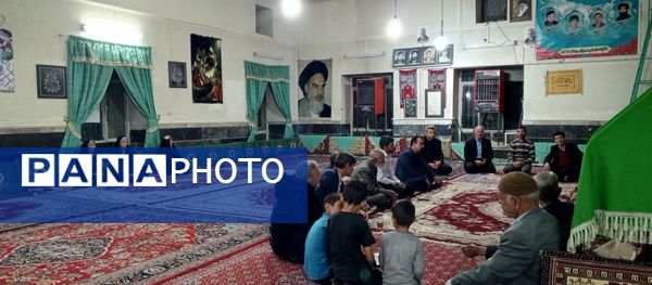 نشست مسئولان و هیات امنای مسجد صاحب الزمان (عج) روستای گزکوه 