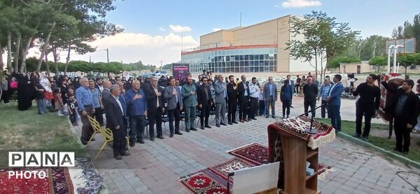 همایش «مهربان مهربان»