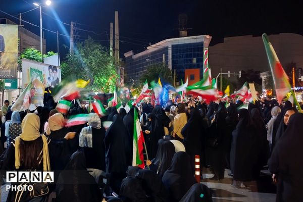 غرفه شهدای دانش آموز ورامین میزبان شما در میدان امام حسین با برنامه‌های فرهنگی