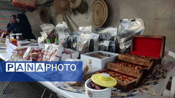 جشنواره مغ مهرگان جشن خرما و فرهنگ در حاجی‌آباد