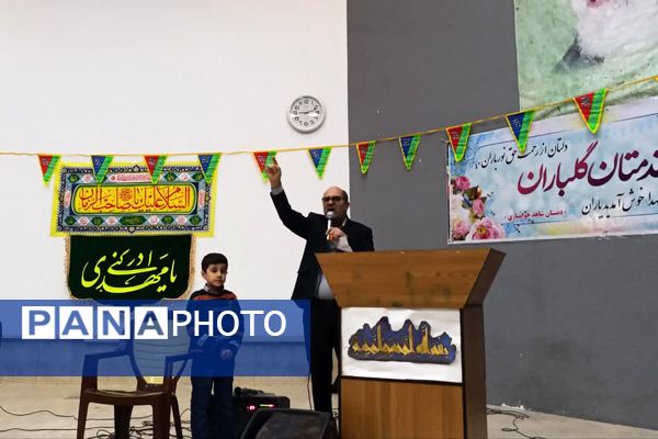 شادی سربازان ظهور در جشن نیمه شعبان