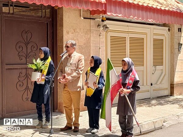 تقدیر از معلمان بازنشسته توسط آموزش و پرورش ناحیه سه