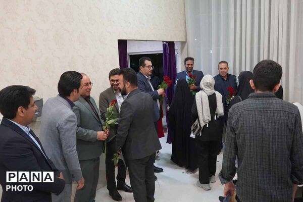 تجلیل از خبرنگاران و فعالان رسانه‌ای بجنورد به مناسبت روز خبرنگار