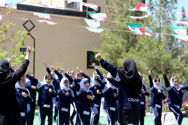 المپیاد ورزشی در دبستان غیرانتفاعی امام صادق(ع) شهرکرد