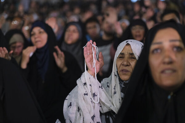 جشن آغاز امامت حضرت مهدی(عج) در مسجد جمکران