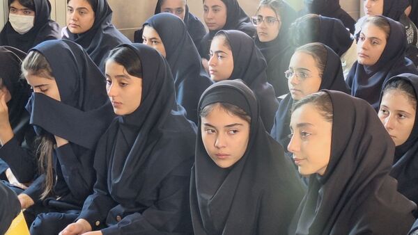 لحظات فاطمی در مدرسه شهید قنبری لاله تبریز