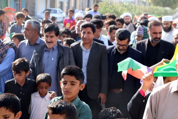 حضور پرشور شیعه و سنی دهستان رمشک در یوم‌الله ۲۲ بهمن