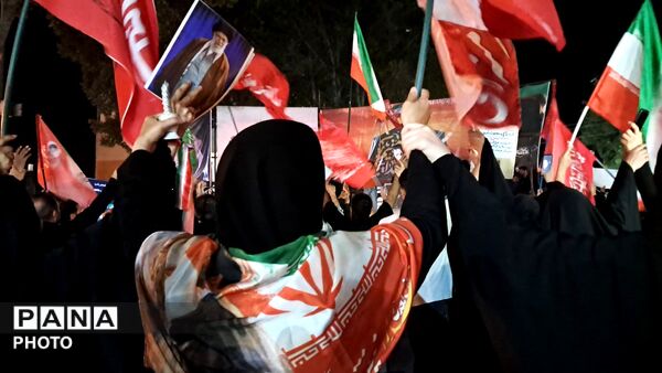  مشق شبانه سوگواران برای رهبر شهید در شام غریبان