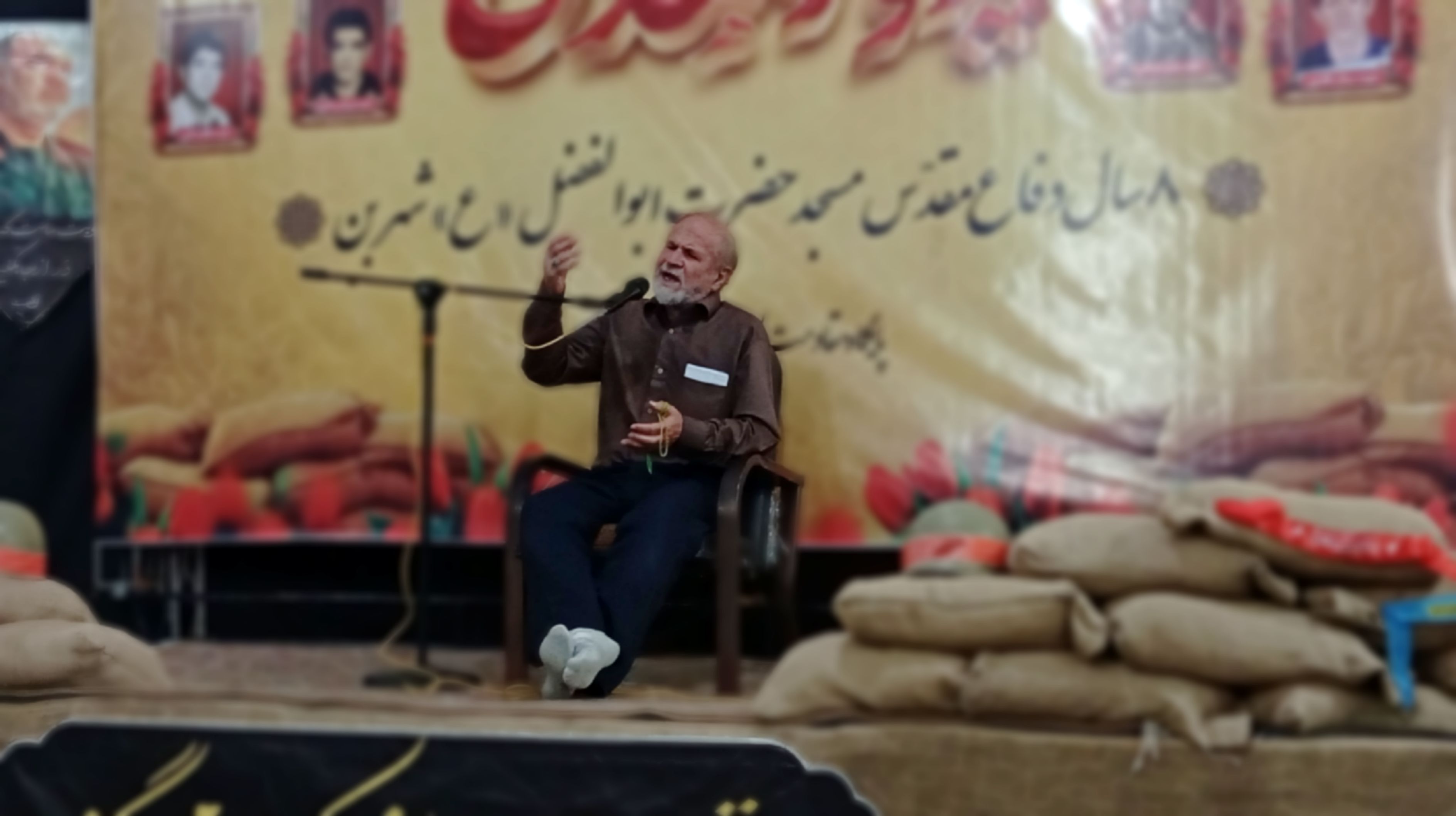 شهدا رفتند تا رسالت پیامبر(ص) زنده بماند