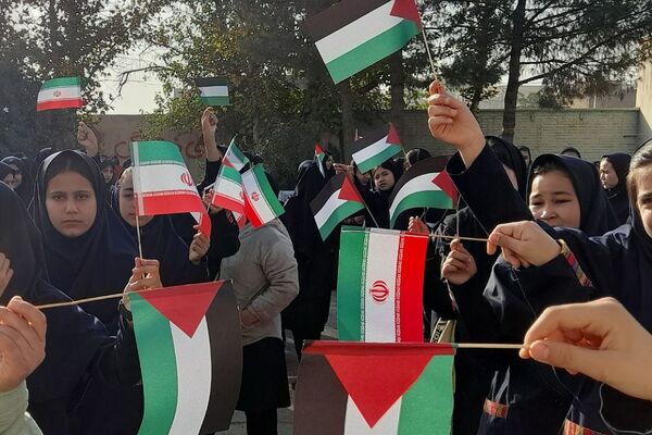 نواخته شدن زنگ مقاومت در متوسطه زکیه