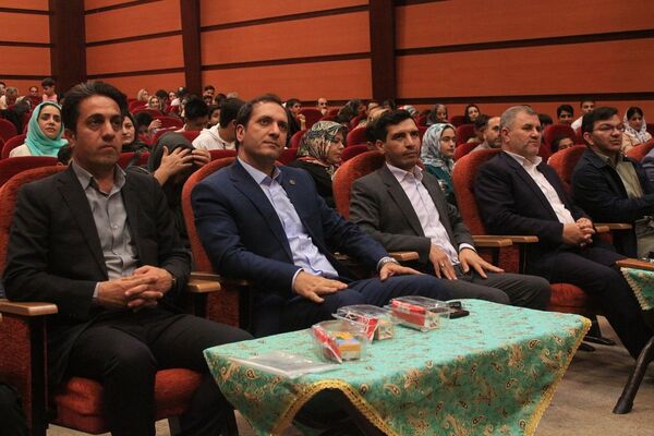 تجلیل از پسران آینده‌ساز بهارستانی