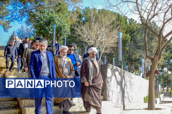  بازدید معاون فرهنگی و اجتماعی و زیارت استانداری استان خراسان رضوی از بامشار شهرستان کاشمر 