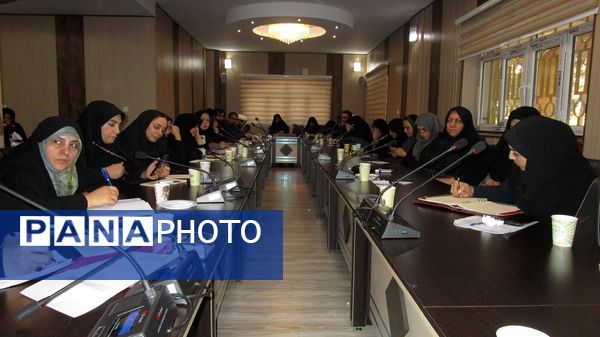 جلسه آموزش و توانمندسازی نیروهای معاونت پرورشی و فرهنگی استان البرز 