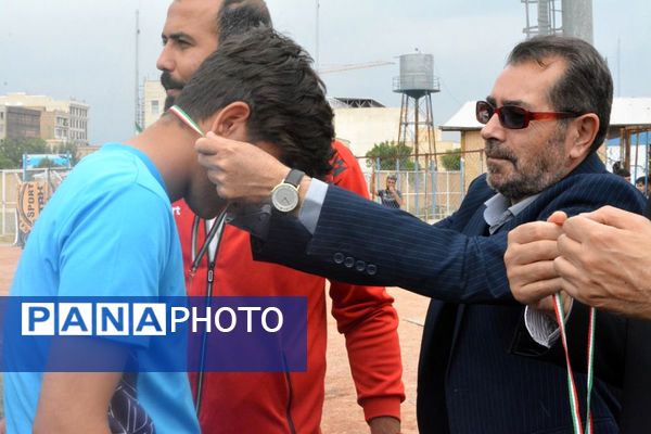 برگزاری مسابقات فینال و رده‌بندی فوتبال دانش‌آموزی در بهارستان‌ 2