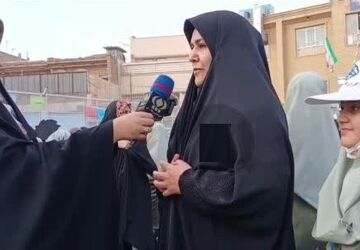 برپایی بازارچه دانش‌آموزی «شب یلدا» در مدرسه محدثه قم
