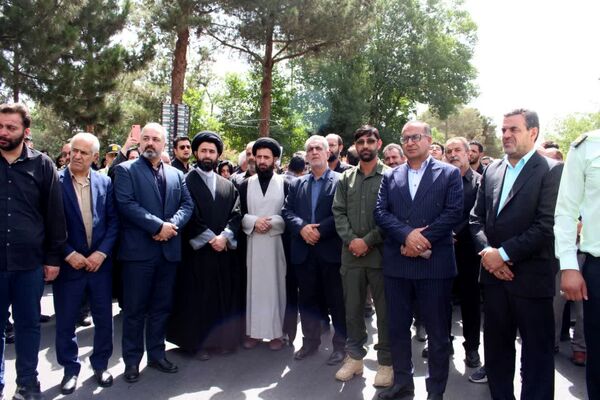 وداع باشکوه مردم دو استان با پیکر شهیدان اقتدار