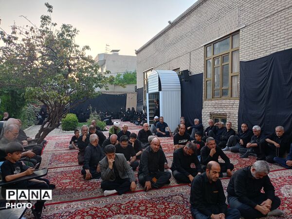 مراسم عزاداری شب عاشورا در بنیاد غدیر کاشمر