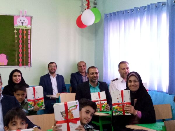 برگزاری آیین بازگشایی مدارس در مدرسه شیخ فضل‌الله صفادشت