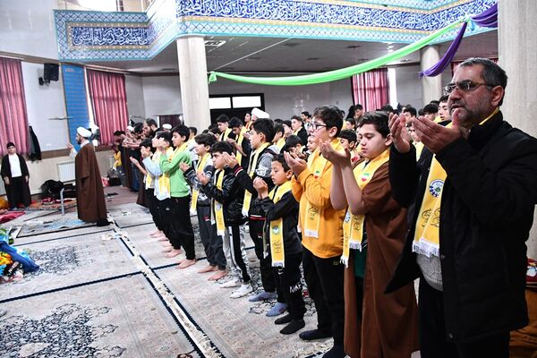 مراسم اعتکاف دانش‌آموزی اعضای پیشتاز در شهرستان سلماس 