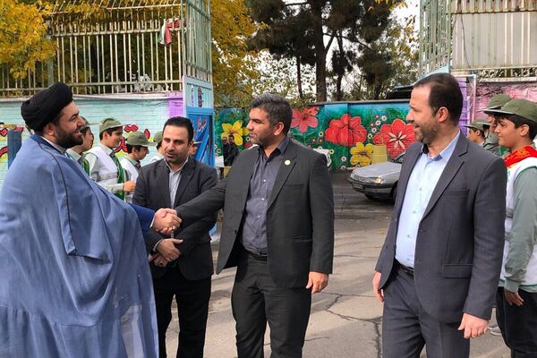 حضور دانش‌آموزان و مسئولان ناحیه 2 شهرری در بیست و ششمین مانور سراسری زلزله 
