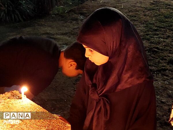 شمع ها هم‌نوا با خیمه‌ها در شامِ غریبان