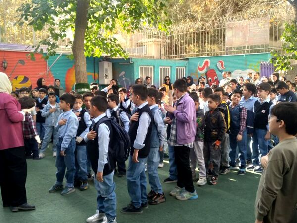 جشن آغاز سال تحصیلی در دبستان مبتکران ناحیه ۷ مشهد