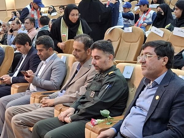 همایش تجلیل از مربیان و دانش‌آموزان پیشتاز برتر شهرستان جم 