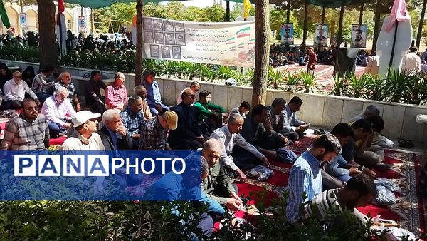 نماز جمعه در جوار شهدای بهشت فضل نیشابور 