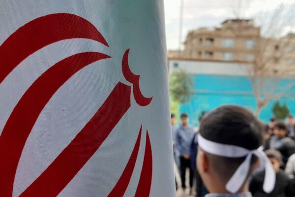 مدارس اسلامشهر یکصدا در جشن انقلاب 