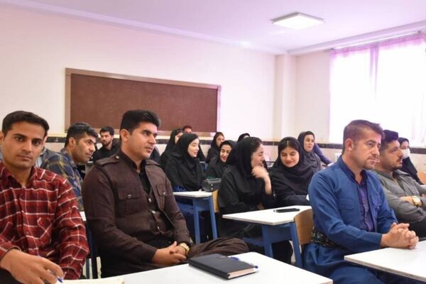 دوره توانمندسازی معلمان ابتدایی در ثلاث‌ باباجانی