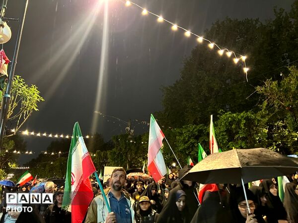 صدای حق هنوز پابرجاست