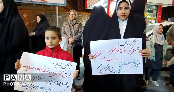 مدیرکل آموزش و پرورش استان مهمان ویژه‌ راهپیمایی شبانه دانش‌آموزان اسدآباد
