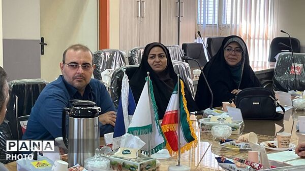  نشست تخصصی کارشناسان نواحی ۶گانه سازمان دانش‌آموزی استان اصفهان
