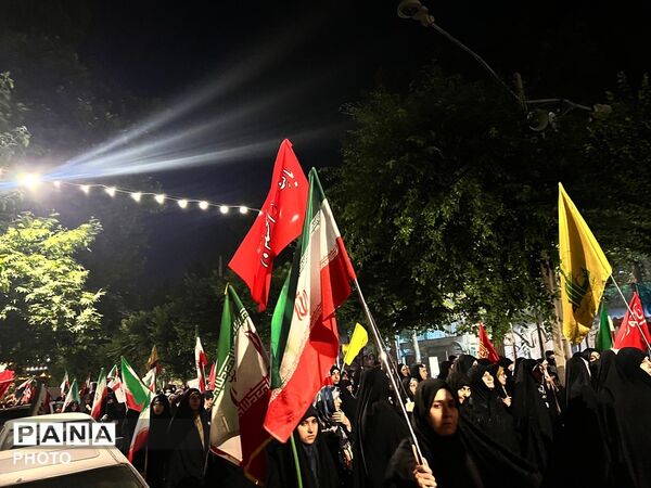 حضور باشکوه مردم کرج در صد و ششمین شب